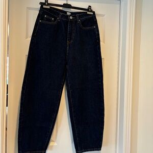 TOTEME WOMEN'S HIGH RISE, TAPERED BARREL LEG, DARK BLUE DENIM JEANS SIZE 28